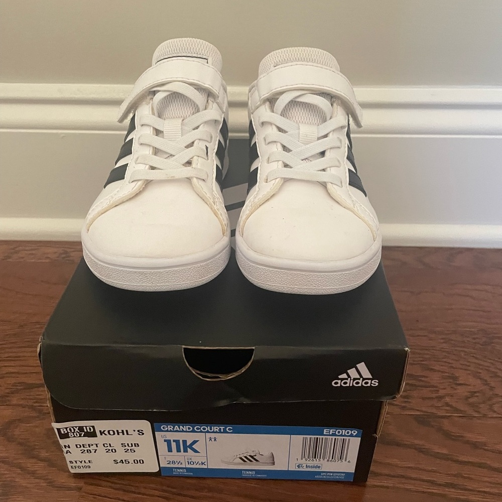 Adidas grand court